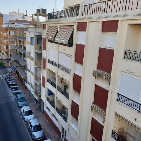 Beachside Apartment In Torrevieja Kültér fotó