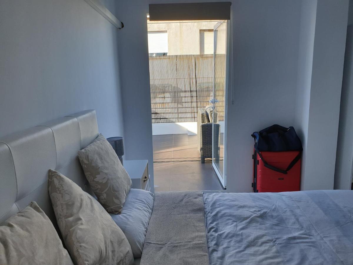 Beachside Apartment In Torrevieja Kültér fotó