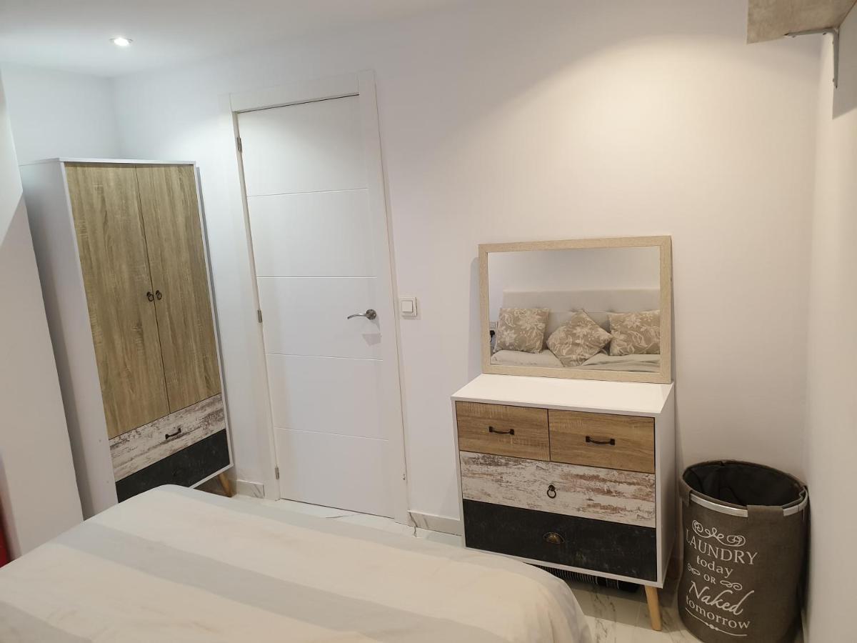 Beachside Apartment In Torrevieja Kültér fotó